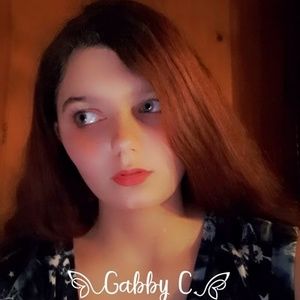 Meet your Posher, Gabriella